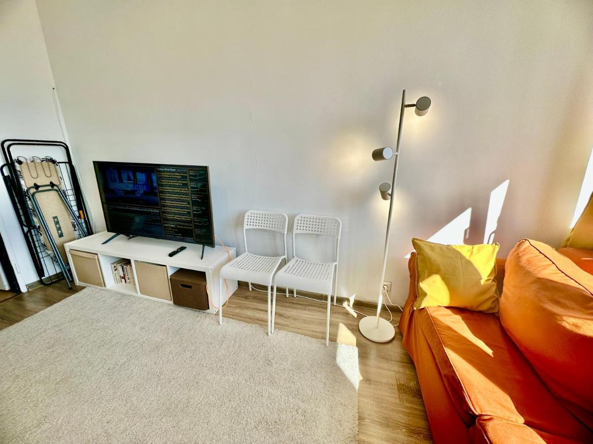 Super Apartament Brown 2X Metro Nowy Wifi Netflix Spotify Panorama Miasta Varşova Dış mekan fotoğraf